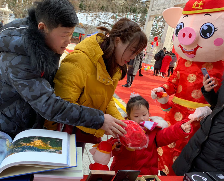 [華山西峰索道] 金豬賀歲?登高納福(圖4)