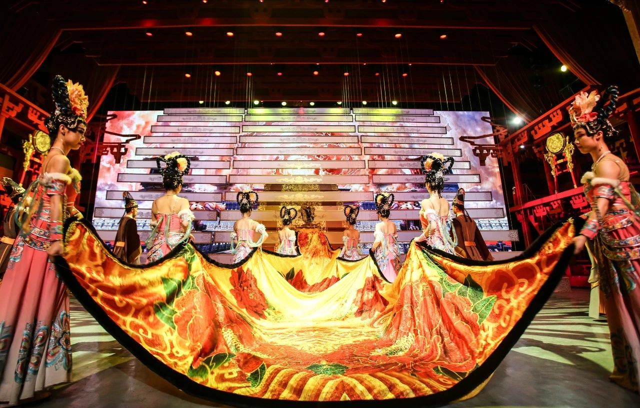 喜迎雙節(jié)丨唐樂宮驚喜不斷，“餅”承心意，以禮相待(圖2)