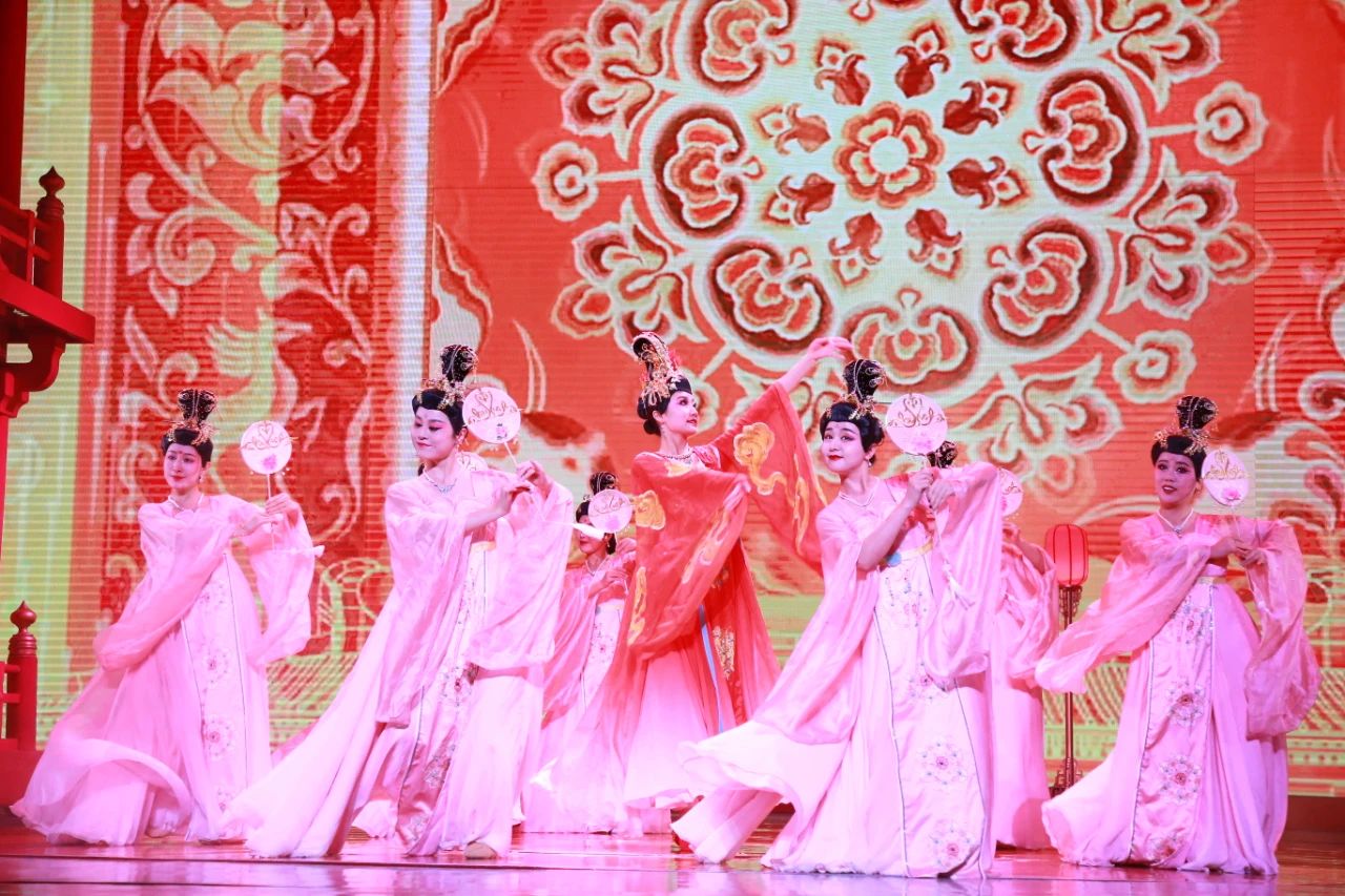 喜迎雙節(jié)丨唐樂宮驚喜不斷，“餅”承心意，以禮相待(圖8)